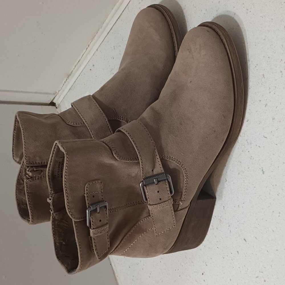 DV by Dolce Vita Suede Zip Up Boots Size 7.5